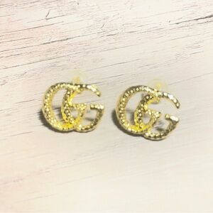 Ladies earrings
